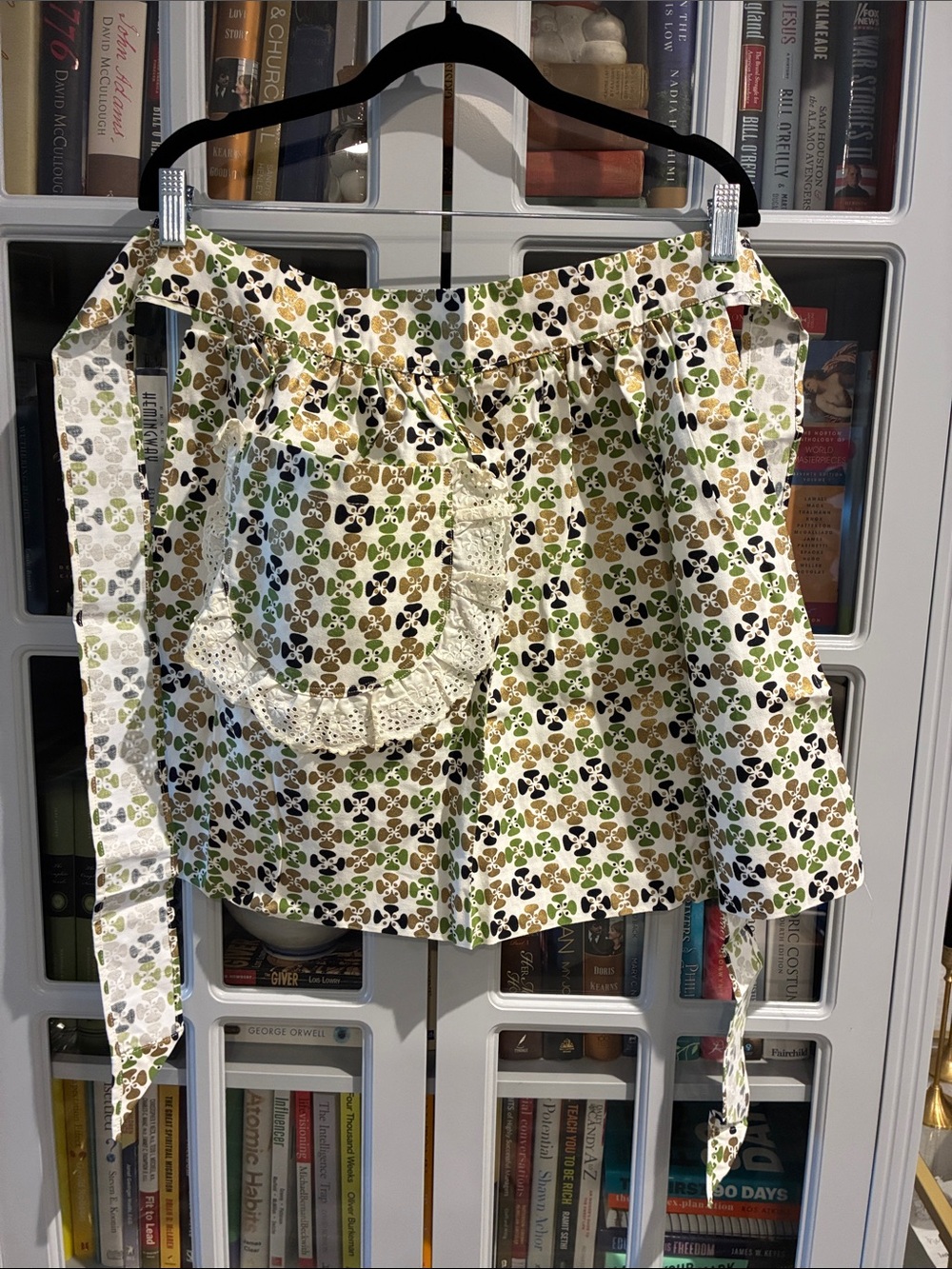 VINTAGE Green, Gold, & White Floral Tie-Waist Apron